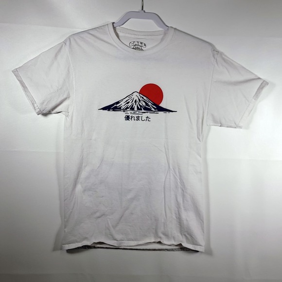Call Your Mother Mens T-Shirt Size Medium Mt Fiji Red Sun Japanese Pop Culture - Picture 1 of 16